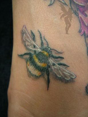 Bee Tattoo Pics