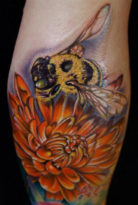 Bee Sit On Flower Tattoo