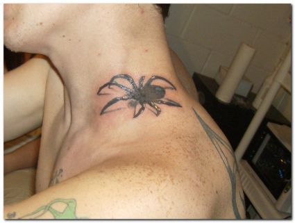 3D Spider Neck Tattoo Pic