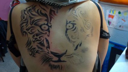 Lion Head Pic Tattoo On Back