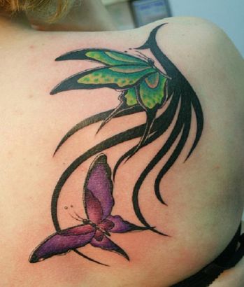 Butterflies Pic Tattoo On Right Shoulder Blade