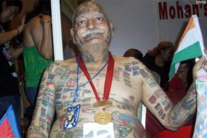 Itattooz-Man-has-305-flag-all-over-body