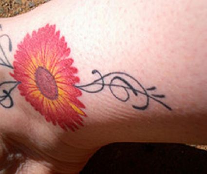 Red Daisy Pic Tattoo