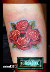 4 roses tatto inked on leg