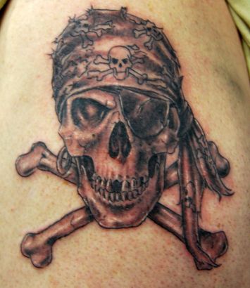 Skull And Cross Bone Tat 