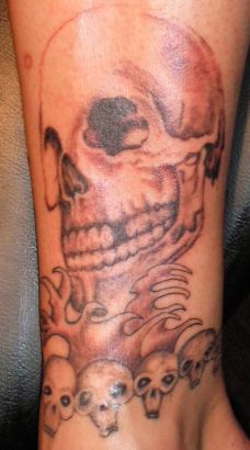 Large And Small Skull Tat