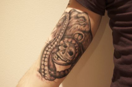 Octopus And Skull Tat