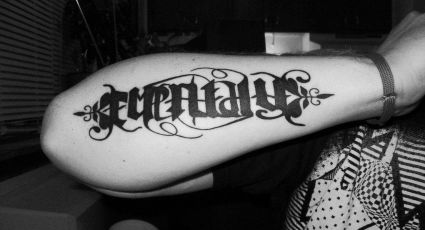 Text Tattoo Black