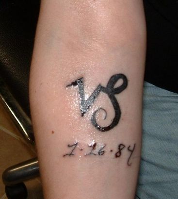 Capricorn Symbol Tat Design Pic