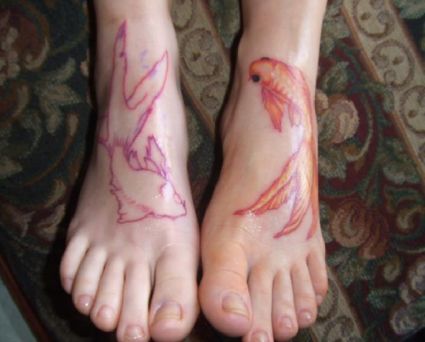 Pisces Tattoo Pic On Feet