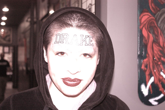 Itattoo-Drake-Tattoo-On-Woman-Forehead