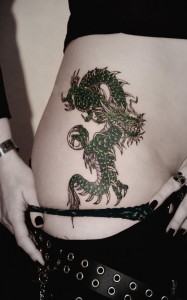 itattooz-japanese-dragon-tattoo-on-side-hip